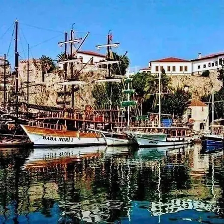 Kaleici Amazing Location Affordable Price House Апартаменты